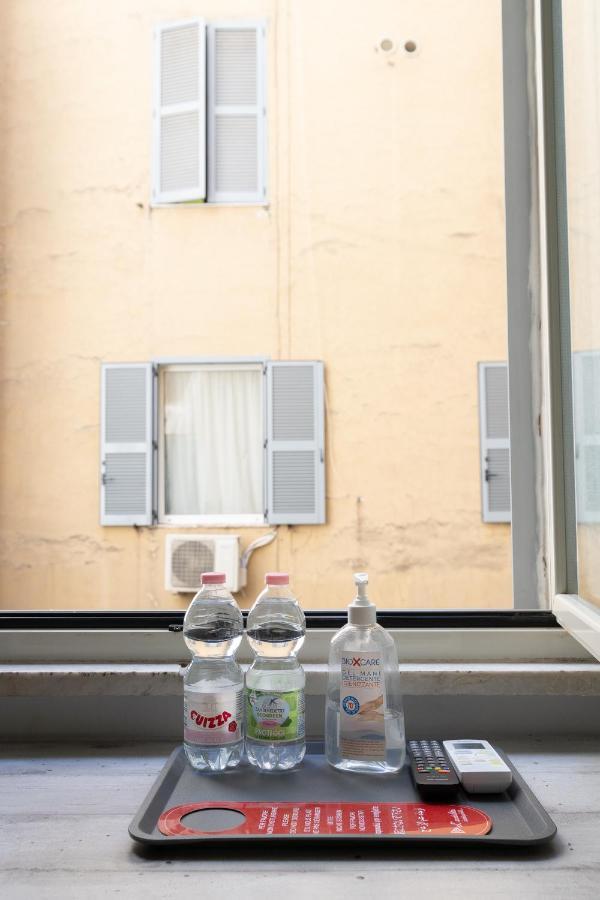 Romafullhouse Guesthouse Exteriér fotografie